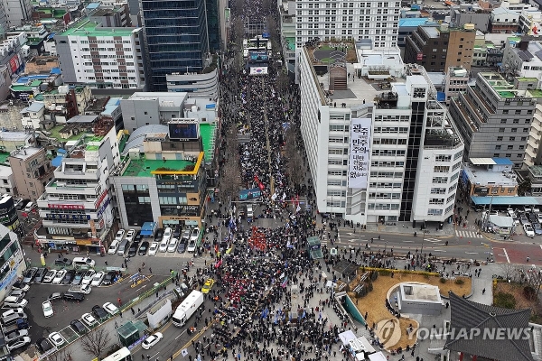 광주 금남로서 탄핵 촉구 궐기대회…